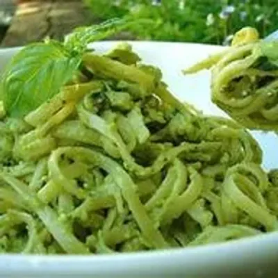 PESTO DE ALBAHACA